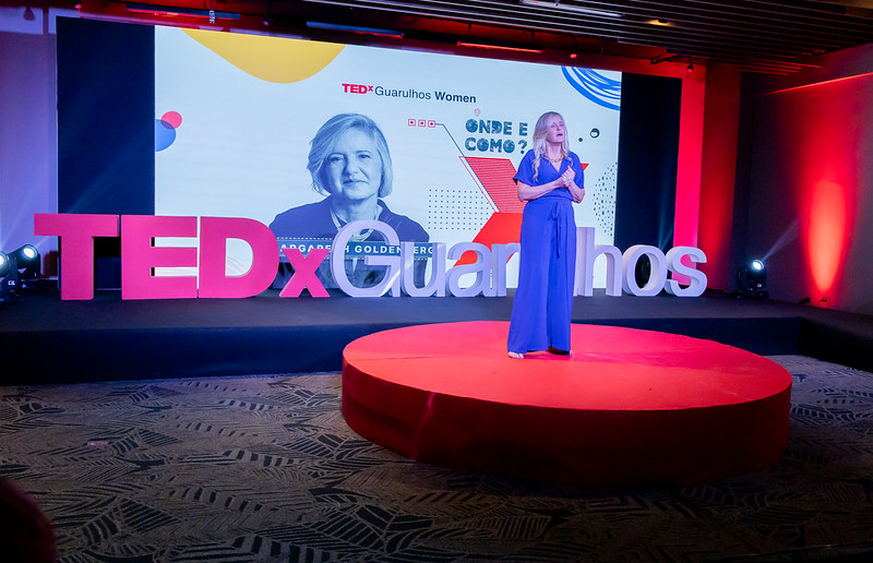 Equipe TEDxGuarulhos no palco